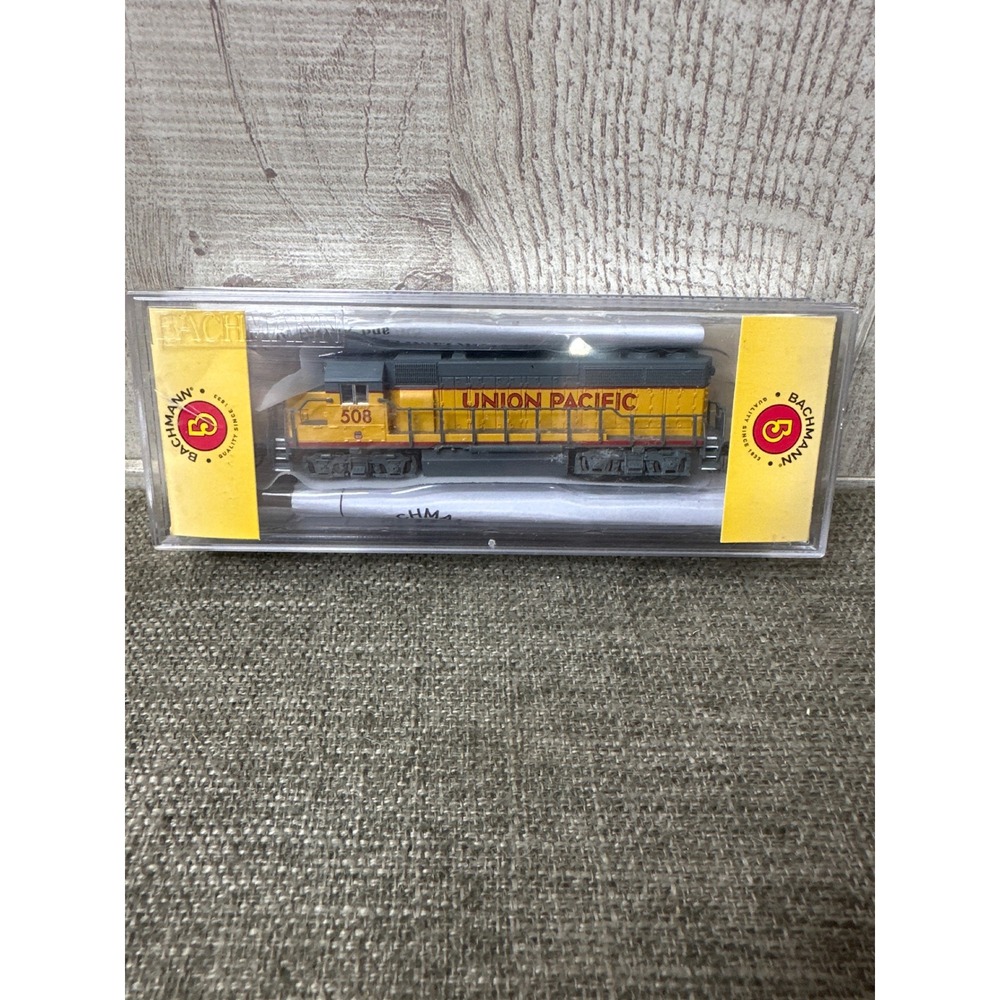 Bachmann N Scale EMD GP40 Union Pacific 508 Diesel Locomotive 63562